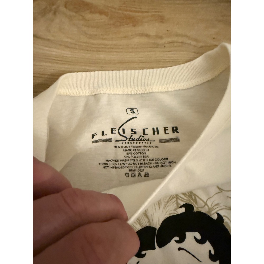 Betty Boop Fleischer Studios Long Sleeve Graphic Tee Shirt Small Cutie Rose - Picture 2 of 6